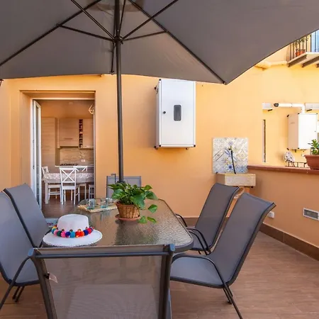 Kalsa With Terrace By Wonderful Italy Apartamento Palermo