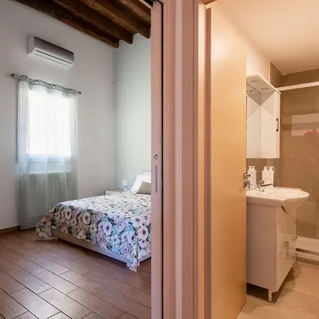 Kalsa With Terrace By Wonderful Italy